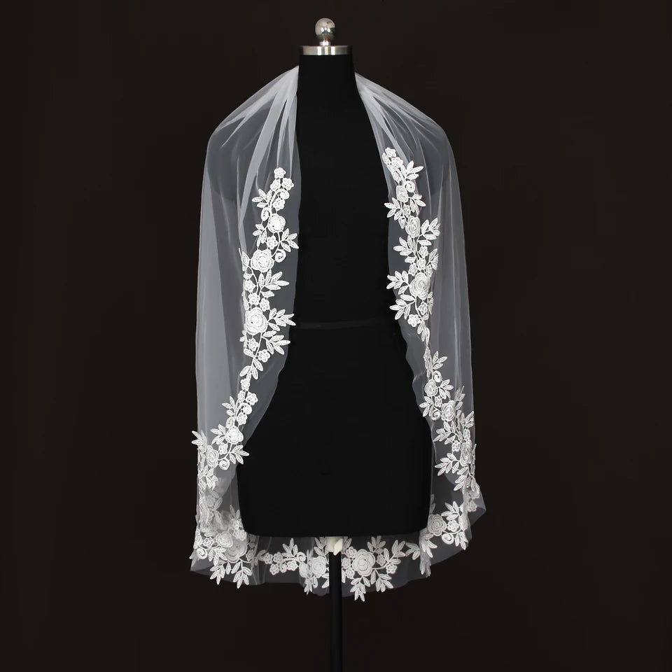 Elegant Bridal Wedding Veil Bridal Rose Lace Appliques White Ivory Soft Tulle With Comb Fingertip Face Cover Accessory G164